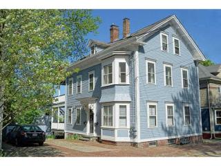 152 Congdon St, Providence, RI 02906-1459