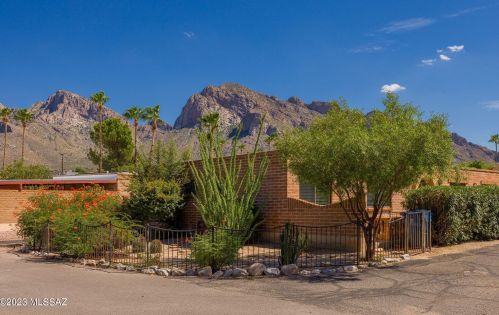 1 Roma Dr, Tucson AZ  85737-7667 exterior