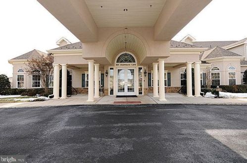 201 Fairway Dr, Warminster PA 18974-3797 exterior