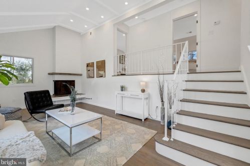 6107 Benalder Dr, Bethesda MD  20816-1007 exterior