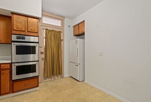 6417 Magnolia Ave, Chicago IL 60626-5306 exterior