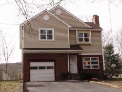 36 Champa St, Newton, MA 02464-1225