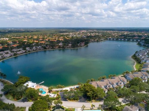 2895 Citrus Lake Dr, Naples FL 34109-7688 exterior