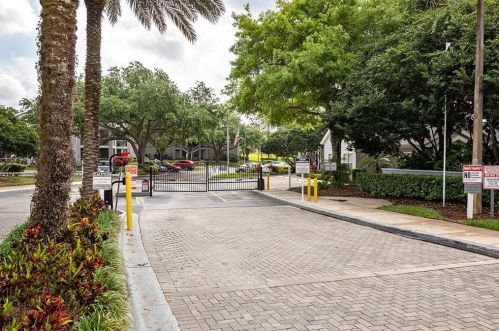 2549 Grassy Point Dr, Lake Mary FL  32746-6409 exterior