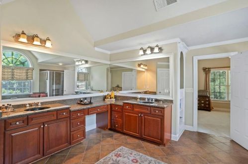 2551 Essex Ln, Atlanta GA 30331-7855 exterior