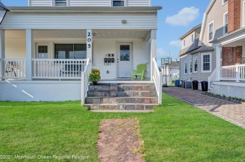 205 4 Ave, Belmar NJ 07719-5010 exterior