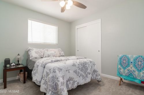 7325 Placita Antigua, Tucson AZ  85710-3706 exterior