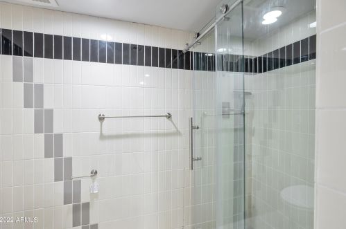 7217 13 Pl, Phoenix AZ 85014-1423 exterior