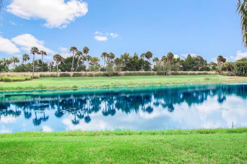 9557 Nuova Way, Fort Pierce, FL 34986-2825