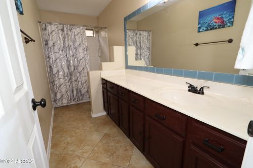 8517 Camino Bengala, Tucson AZ  85747-5165 exterior