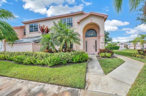 2059 Wild Meadow Cir, Fort Pierce, FL 34952-8142