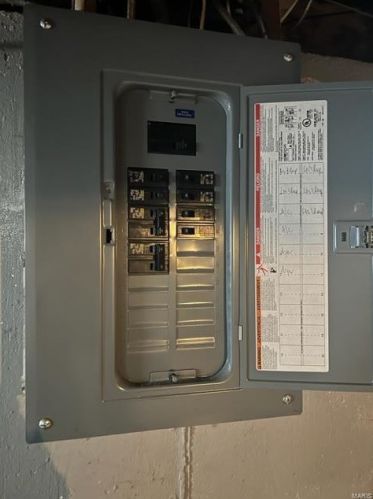 10288 Dacey Dr, Saint Louis MO 63136-3313 exterior