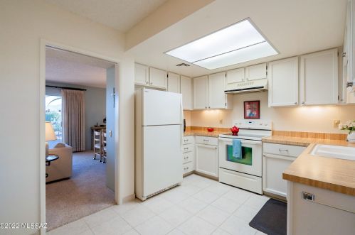 1029 Paseo Del Prado, Green Valley AZ 85614-2059 exterior