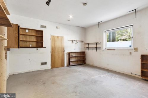 730 Bainbridge St, Philadelphia PA 19146-1807 exterior