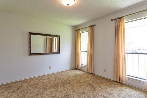 304 Blue Rdg Trl, Austin TX 78746-4538 exterior