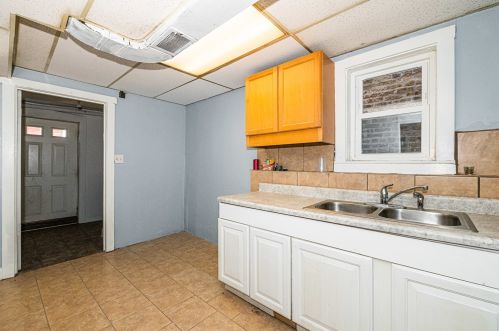 5748 Grand Ave, Chicago IL 60707-1909 exterior