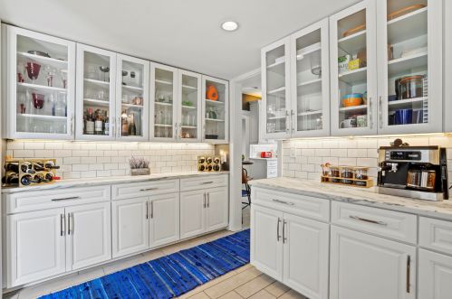 2723 Edgewood Ave, Milwaukee WI  53211-2913 exterior