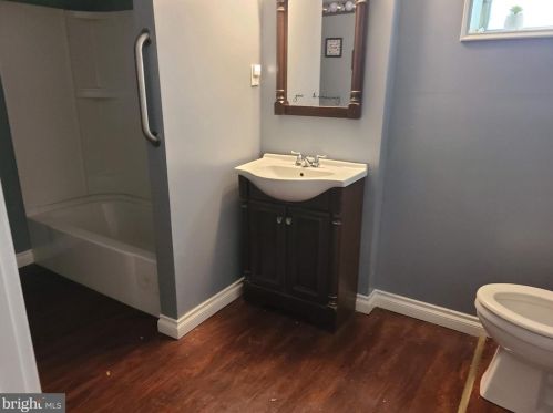 319 Engle St, Chester PA 19013-2509 exterior