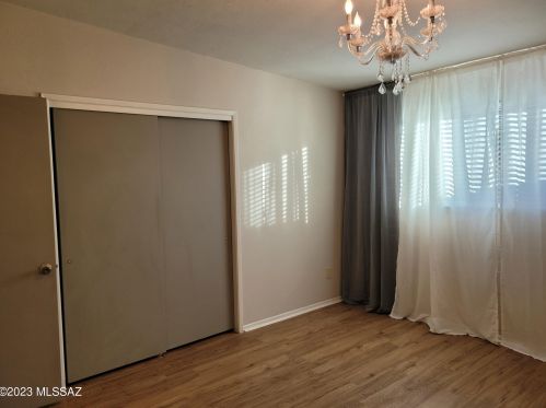 2114 Catalina Ave, Tucson AZ 85712-3225 exterior