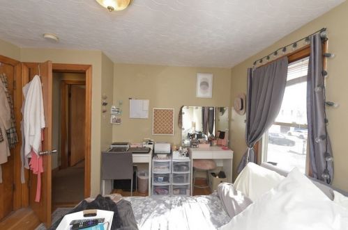 17 Brookline St, Worcester MA 01603-1508 exterior