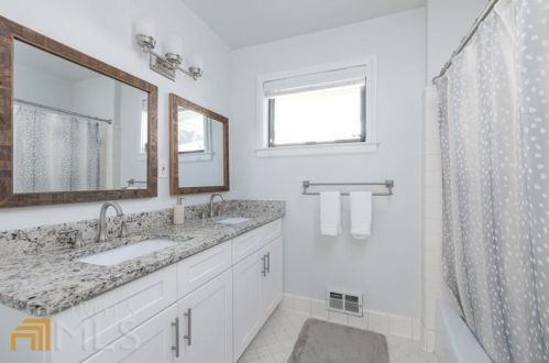 1630 Clifton Rd, Atlanta GA 30329-4019 exterior