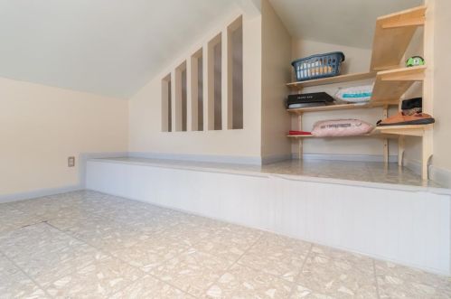 7002 Foxvalley Ln, Humble TX exterior