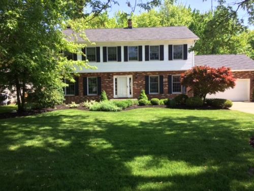 35907 Meadowdale Dr, Cleveland, OH 44139-3062