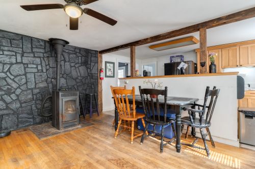 35 Village Rd, Concord NH  03304-4435 exterior