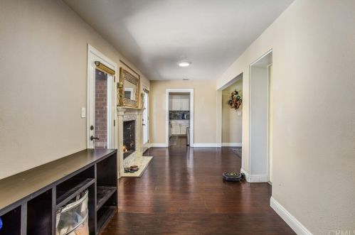 805 Un Ave, Fullerton CA 92831-2734 exterior