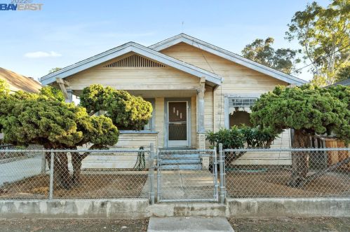 444 Jackson St, San Jose, CA 95112-3205