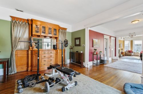 650 Barry Ave, Chicago IL 60634-4912 exterior