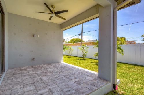 2710 Braddock St, Tampa FL  33607-6828 exterior