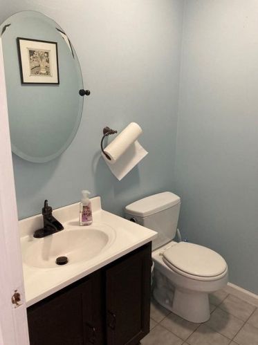 1142 Hartford Ave, Providence RI 02919-7111 exterior