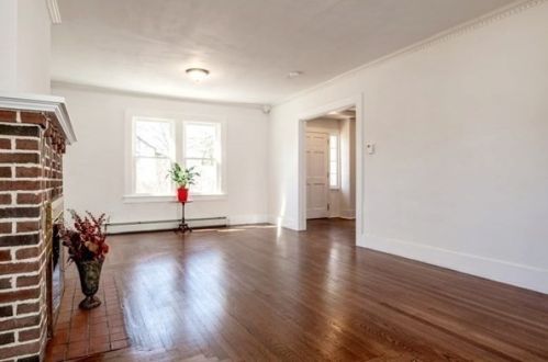 870 Wilbraham Rd, Springfield MA  01109-2015 exterior