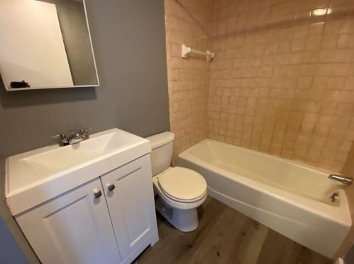 84 Tell St, Providence RI  02909-1500 exterior