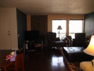 11922 Leisure Dr, Dallas TX  75243-5008 exterior