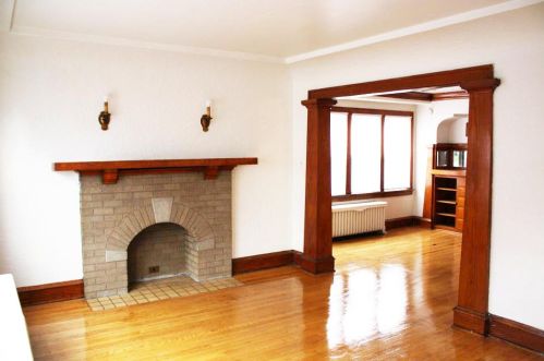 3917 24th St, Milwaukee, WI 53206-1425