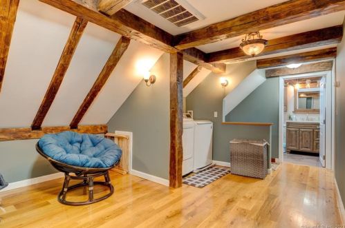 325 Hl Rd, Torrington CT 06790-5834 exterior