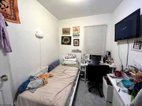 22 Seeley St, Paterson NJ 07501-3112 exterior