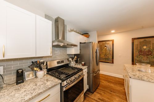 7007 41st St, Milwaukee WI  53209-2232 exterior