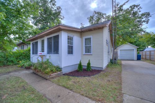 2509 Cutler Ave, Meskegon MI 49441-1275 exterior