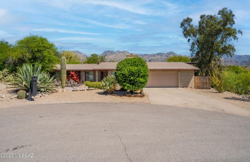 4536 Rocky Creek Cir, Tucson, AZ 85750-6112