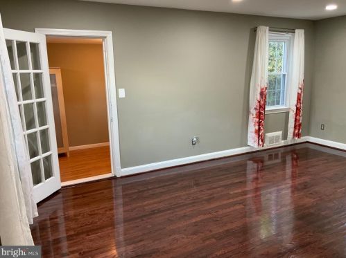 9313 Glenville Rd, Silver Spring MD 20901-3637 exterior