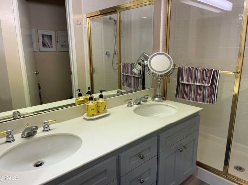 4687 San Sebastian Dr, Oxnard CA  93035-3644 exterior