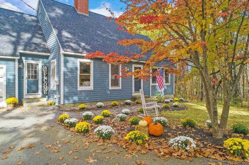 51 Woodhill Hooksett Rd, Concord, NH 03304-5403