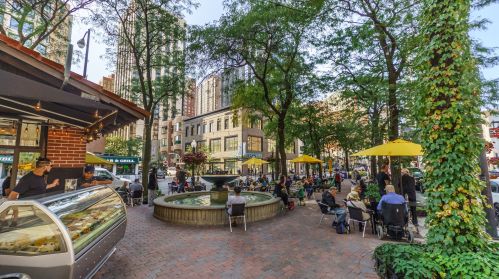 1030 State St, Chicago IL  60605-2203 exterior