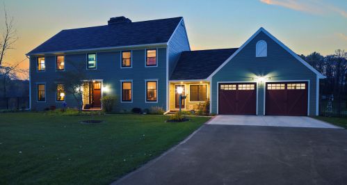 6300 Lakewood Ln, Manitowoc, WI 54220-9798