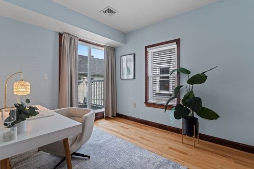 78 Hbr Vw St, Boston MA exterior