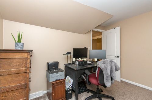 2905 Hackett Ave, Milwaukee WI 53211-3442 exterior