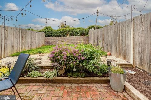 565 Martin St, Philadelphia PA  19128-1620 exterior